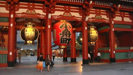 Guided food tour for families in Tokyo’s Asakusa